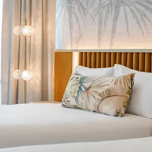 Hotel Amora, Brisbane